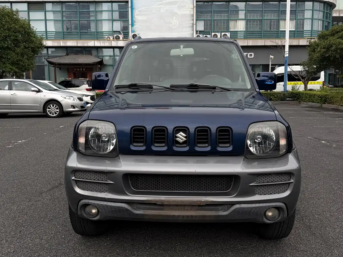 Suzuki Jimny (Import) 2010 2010 1.3 AT Fashion Limited Edition