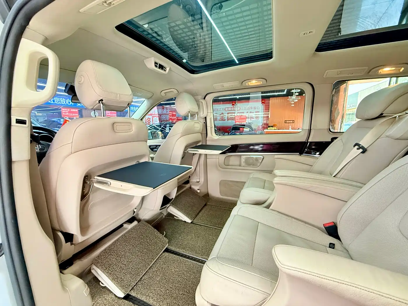 Mercedes-Benz V-Class 2016 V 260 L Premium Long фото 10