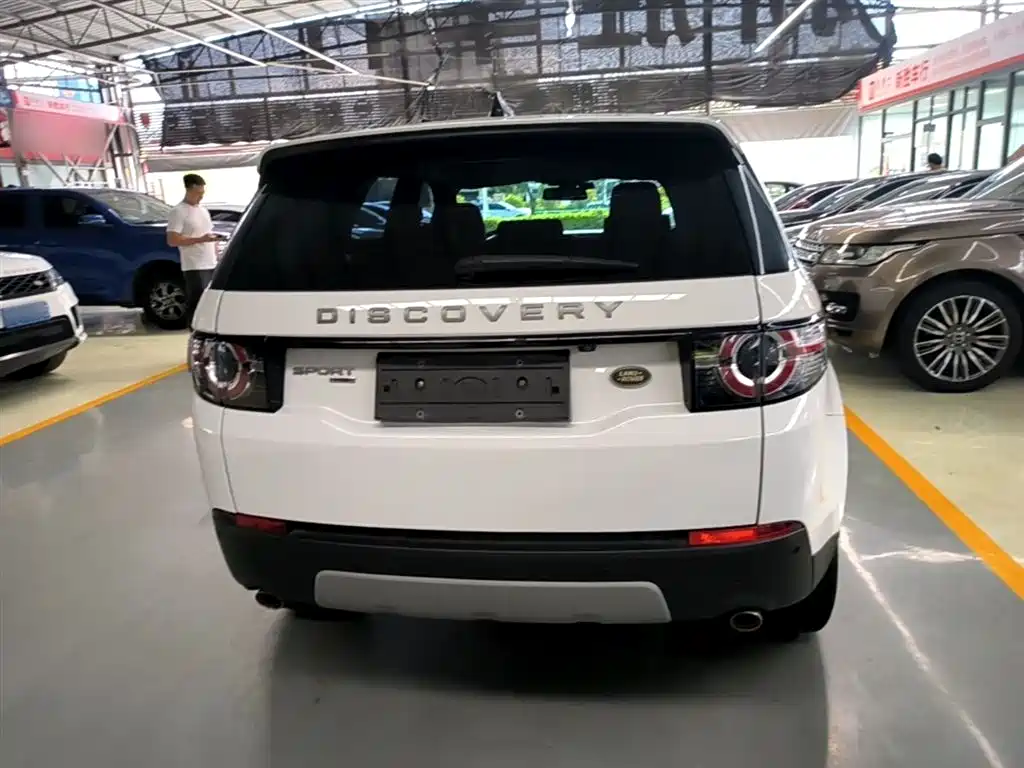 Land Rover Discovery Sport 2019 240PS HSE Edition China VI фото 6