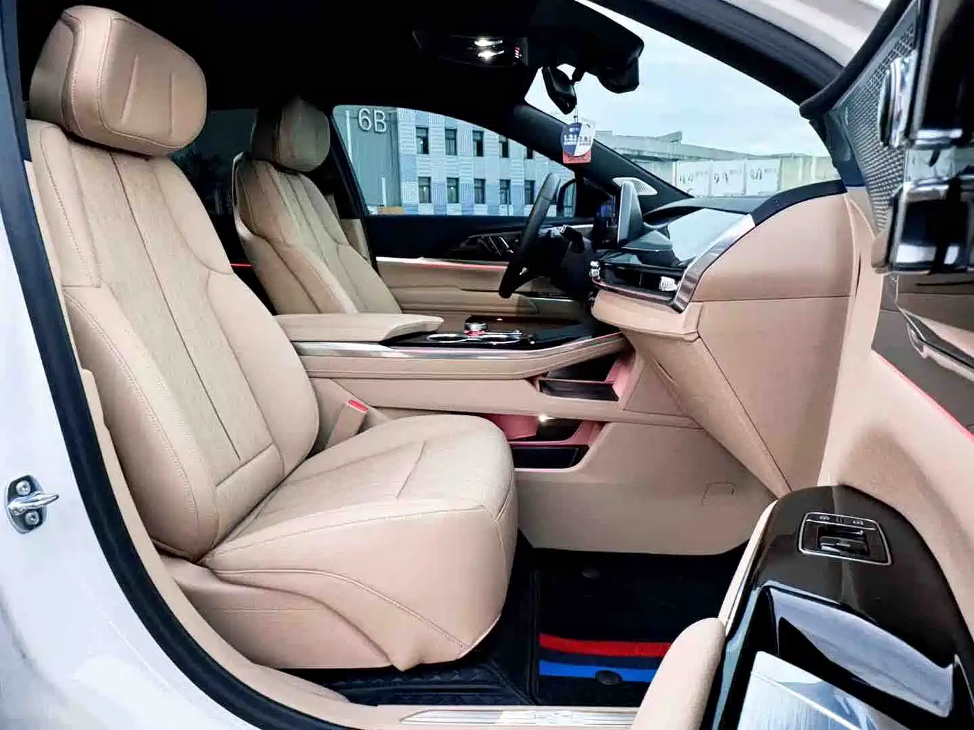 Фото 5 - Cadillac XT5