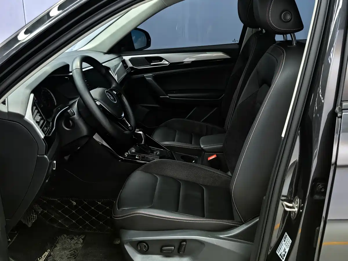 Volkswagen Tayron 2021 280TSI 2WD Luxury Smart Connect фото 19