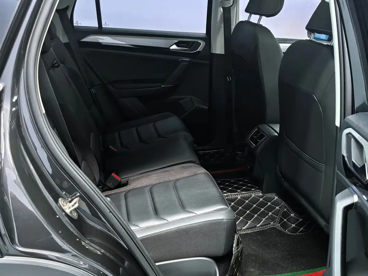 Volkswagen Tayron 2021 280TSI 2WD Luxury Smart Connect фото 24