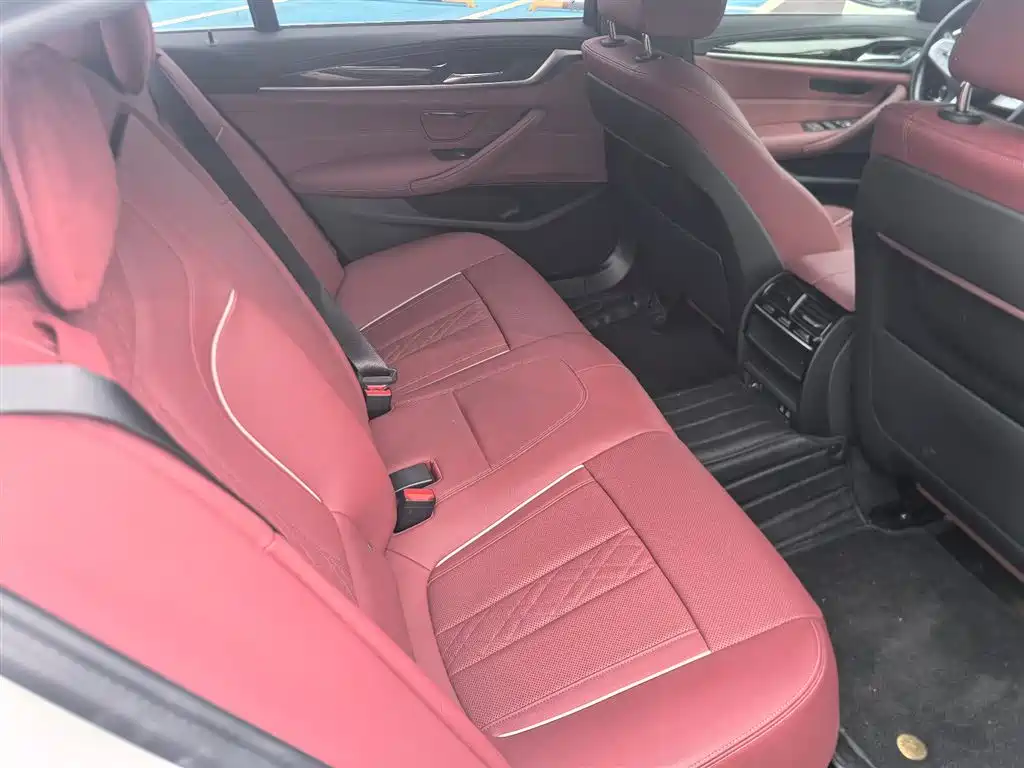 BMW 5 Series 2022 525Li M Sport Package фото 12