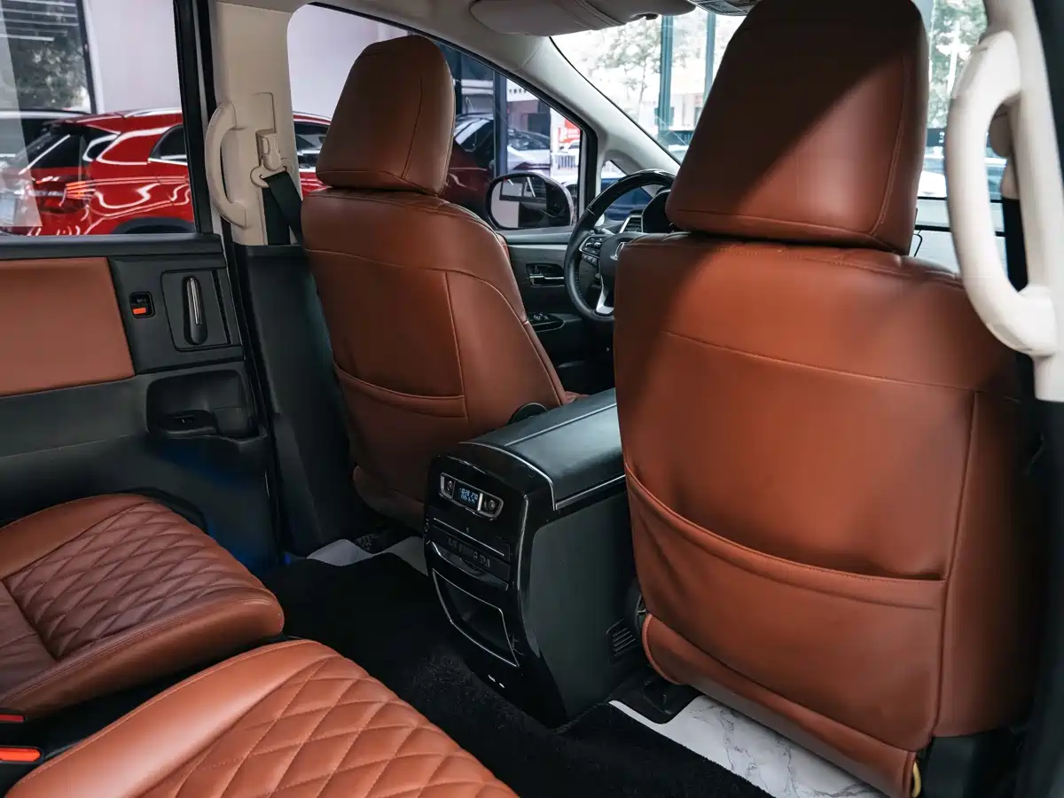 Honda Odyssey 2022 2.0L e:HEV Sharp·Enjoyment Edition фото 20