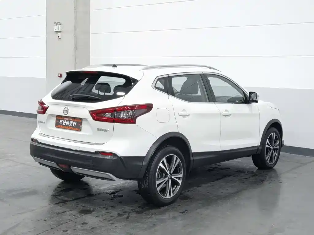 Фото 2 - Nissan Qashqai