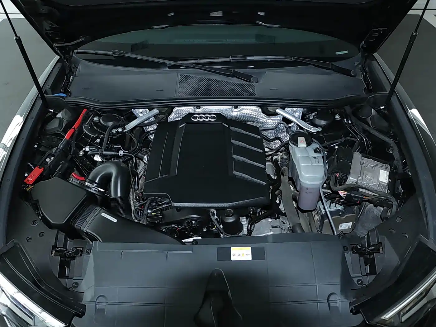 Audi A6L 2024 45 TFSI quattro Premium Dynamic фото 9