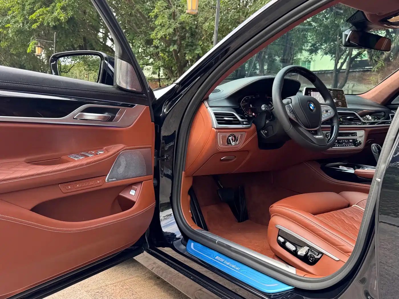 Photo 10 - BMW 7 Series