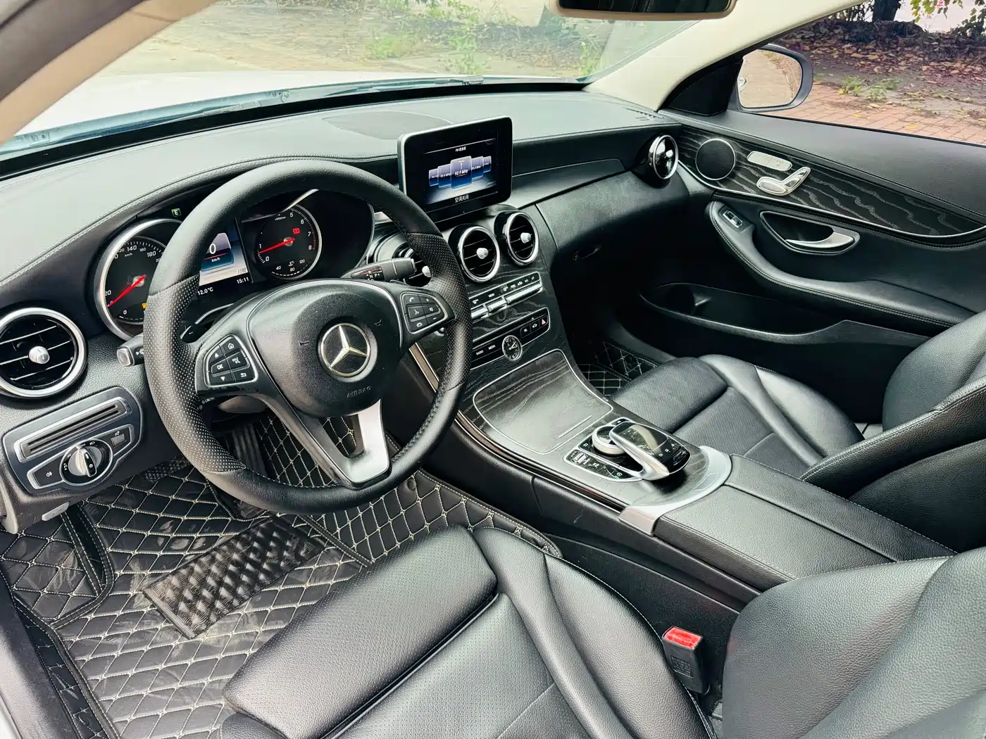 Mercedes-Benz C-Class 2016 C 200 L Sport фото 7
