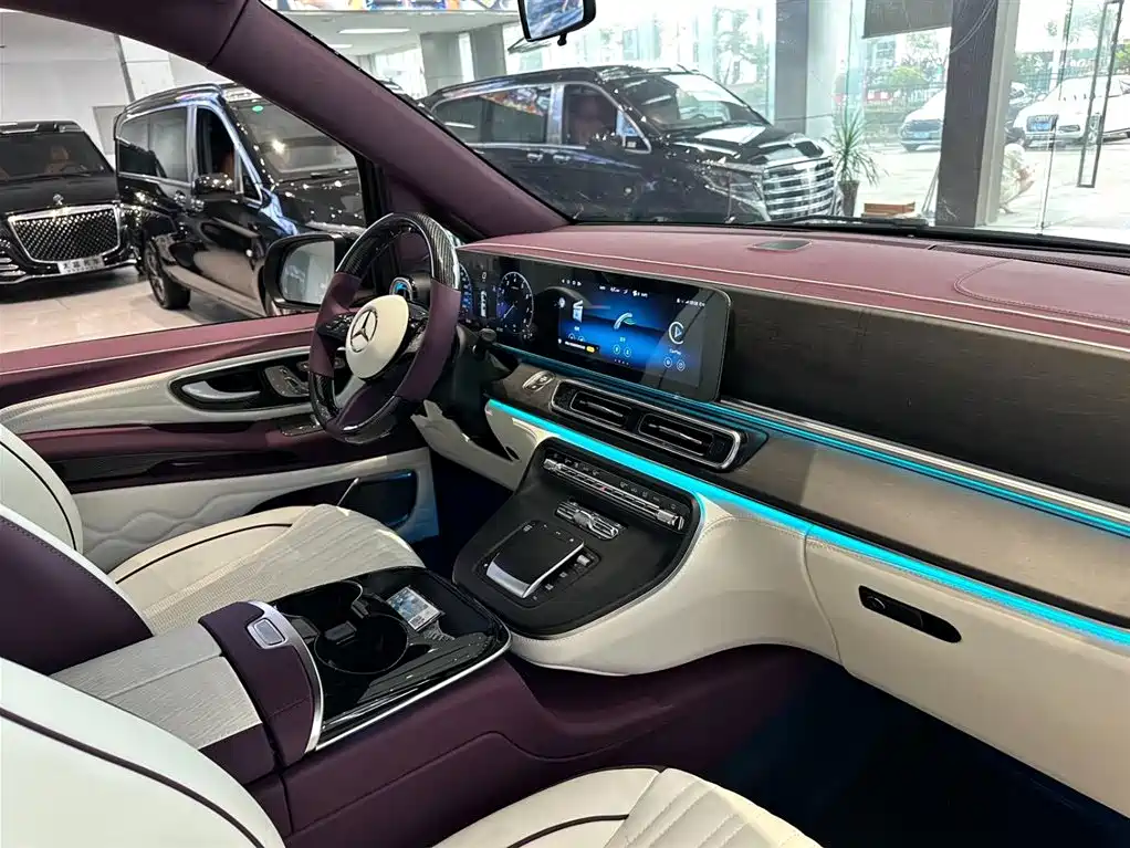 Mercedes-Benz Vito 2024 2.0T Elite Edition 7-Seater фото 5