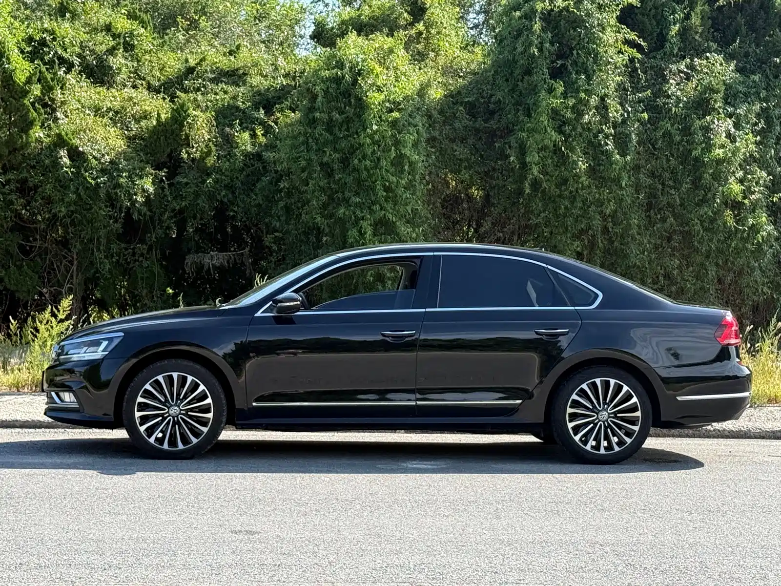 Фото 4 - Volkswagen Passat
