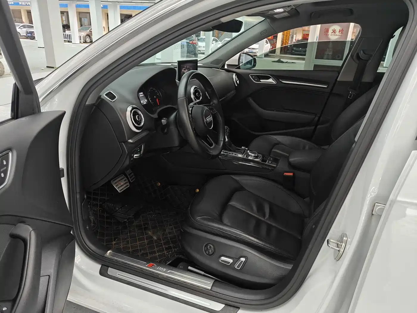 Audi A3 2018 30th Anniversary Sportback 35 TFSI Style фото 3