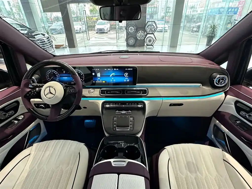 Mercedes-Benz Vito 2024 2.0T Elite Edition 7-Seater фото 6