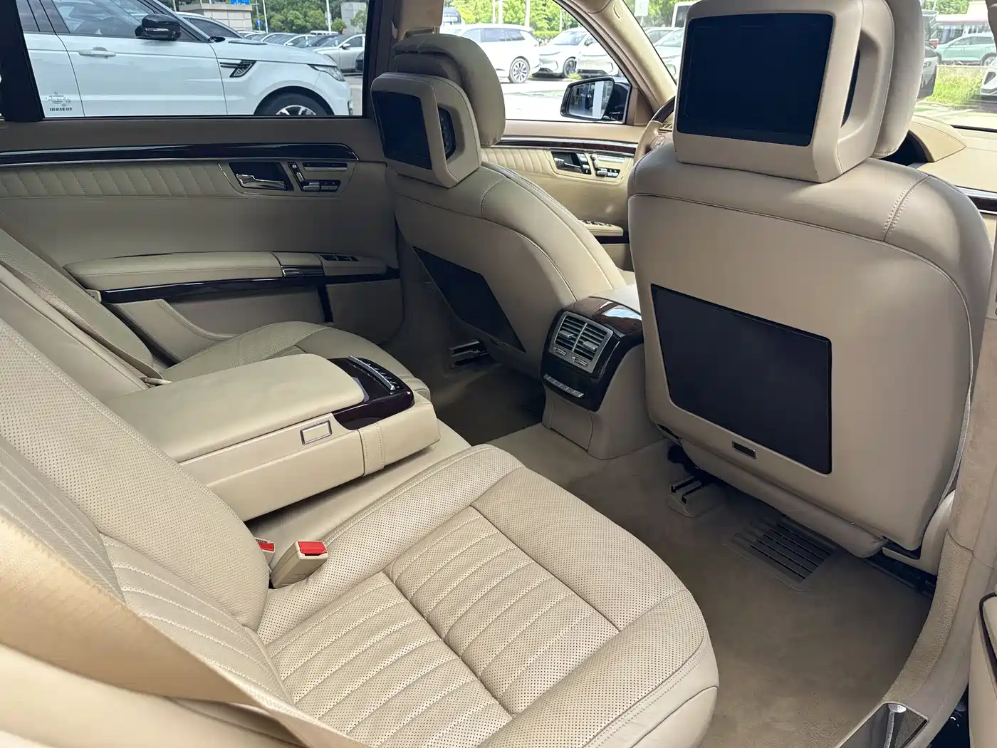 Mercedes-Benz S-Class 2010 S 600 L фото 15