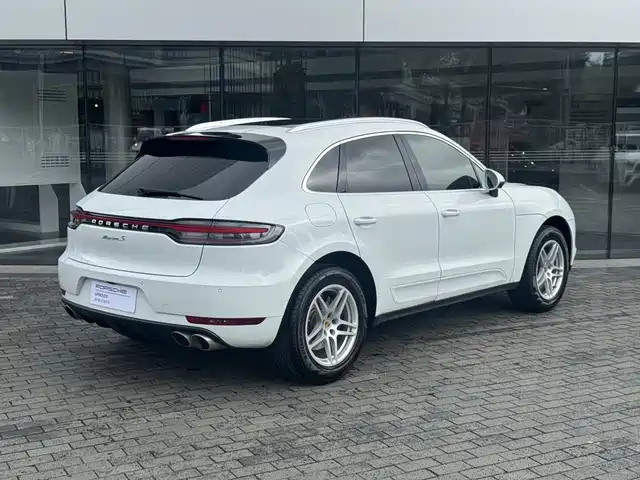 Porsche Macan 2021 Macan S 3.0T — фото 3