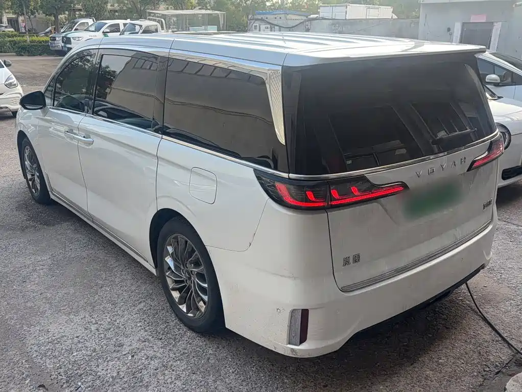 Voyah Auto Voyah Dreamer 2022 2022 Low-carbon Dream+Smart Package