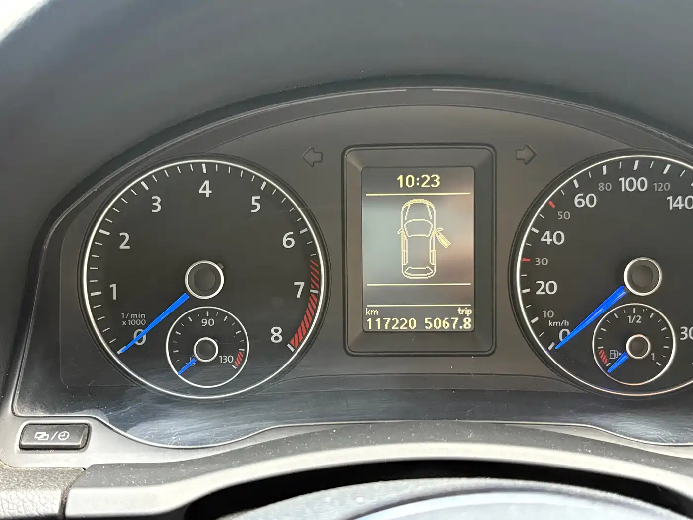 Volkswagen Scirocco 2011 Model R 2.0TSI фото 7