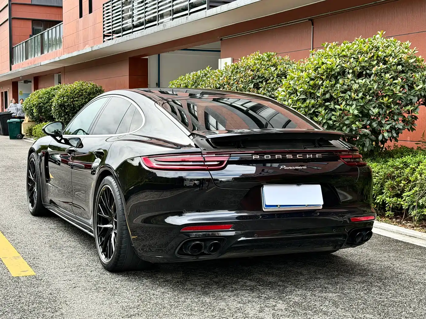 Porsche Panamera 2017 Panamera 3.0T фото 14