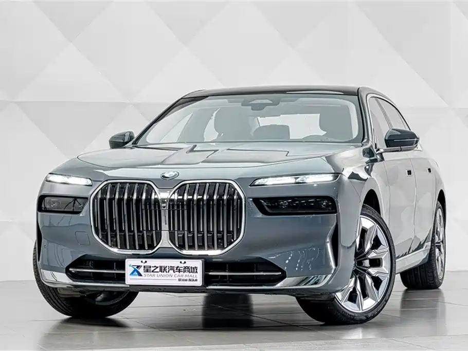 BMW 7 Series 2023 Model 740Li Leading Luxury Package фото 2