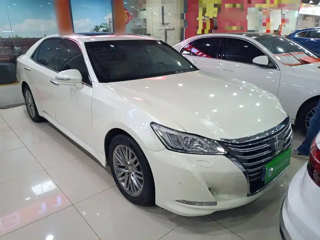Toyota Crown 2015 2.5L Elite Version фото 22