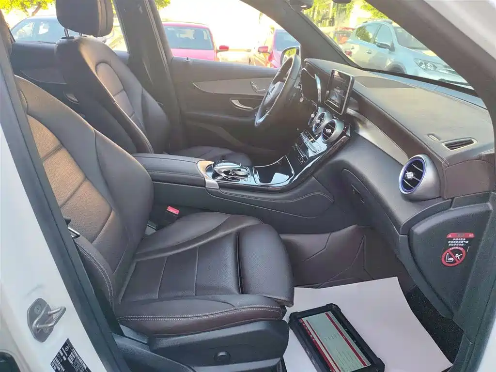 Mercedes-Benz GLC 2019 Model GLC 200 L 4MATIC фото 25