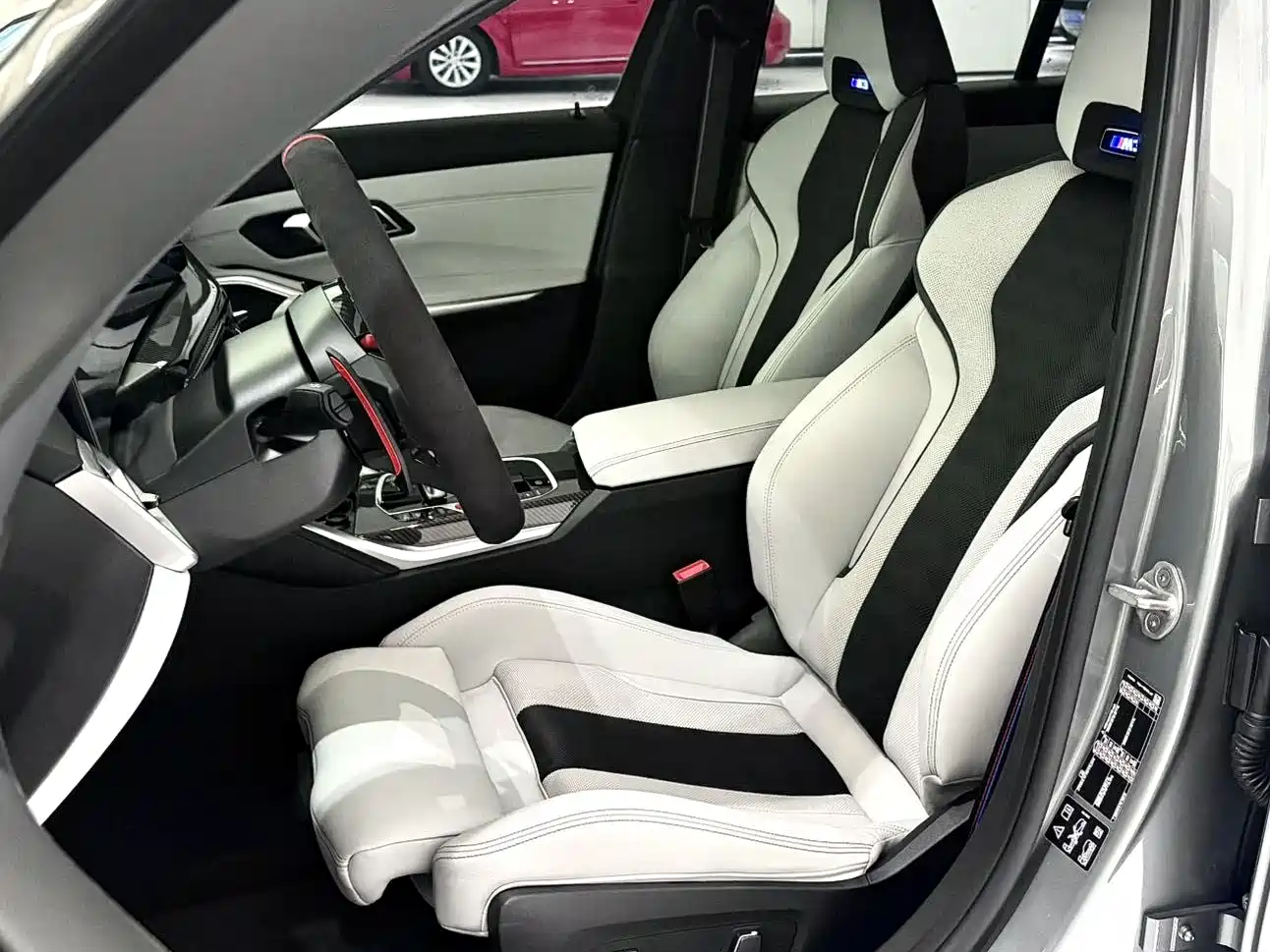 BMW M3 2024 M3 Sedan M xDrive Competition фото 5