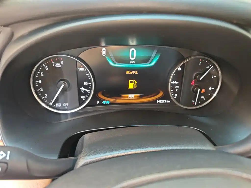 Photo 12 - Buick LaCrosse
