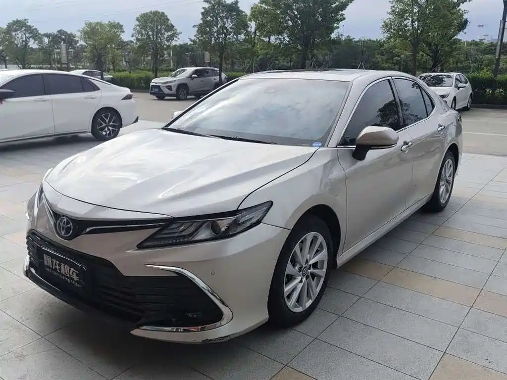 Toyota Camry 2021 2.0G Luxury Edition