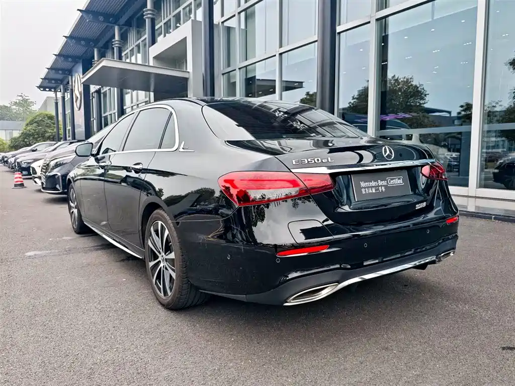 Mercedes-Benz E-Class New Energy 2023 E 350 e L Plug-in Hybrid Sport Sedan фото 3