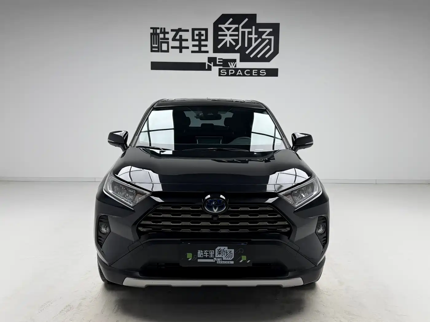 Toyota RAV4 Rongfang 2022 Hybrid 2.5L E-CVT 2WD Elite Edition фото 2