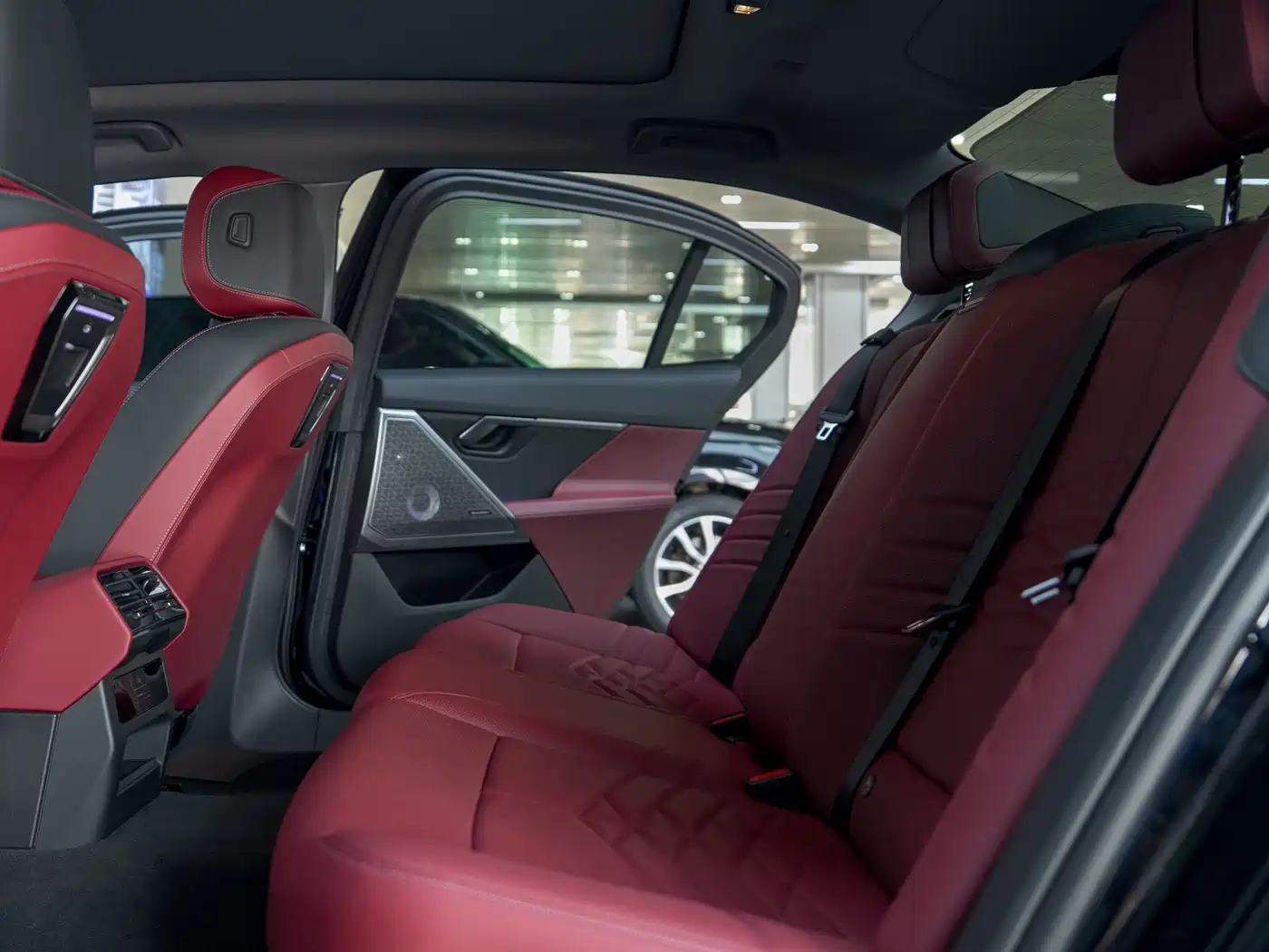 BMW i5 2024 2024 eDrive 35L Premium Luxury Package