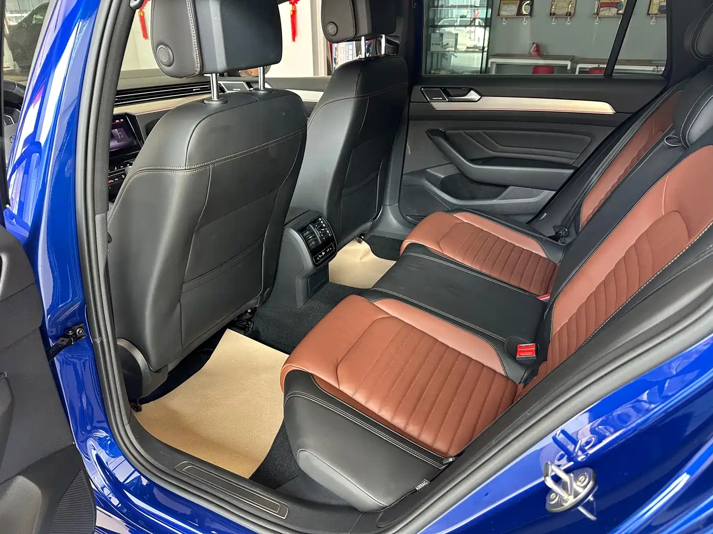 Volkswagen Weilan 2021 2.0T Touring фото 12