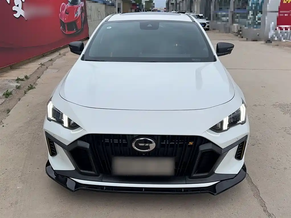 GAC Trumpchi Trumpchi Emkoo 2023 270T DCT J16 Edition фото 3