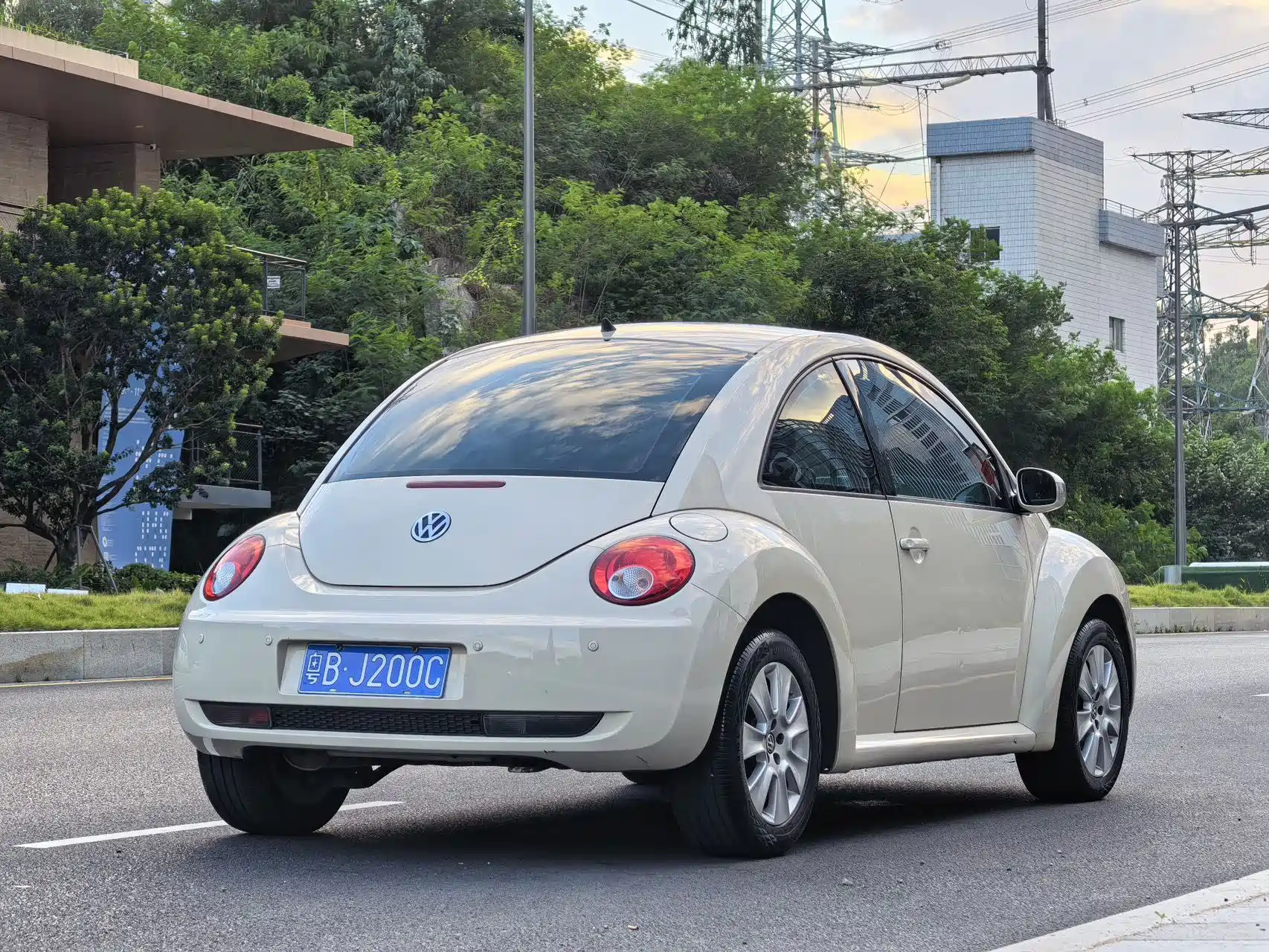Photo 12 - Volkswagen Beetle