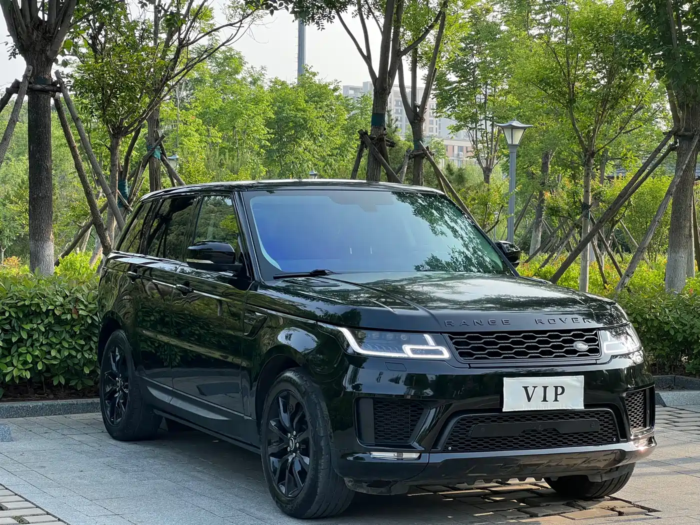 Land Rover Range Rover Sport фото 3