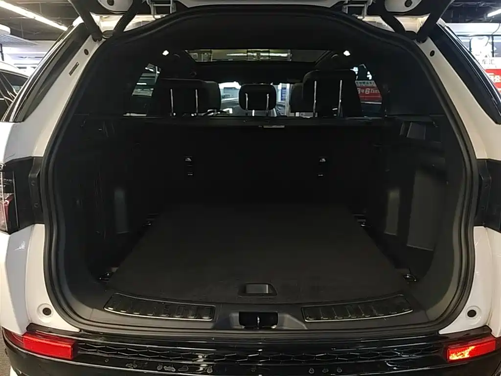Land Rover Discovery Sport 2023 249PS R-Dynamic SE Performance Technology Version фото 19