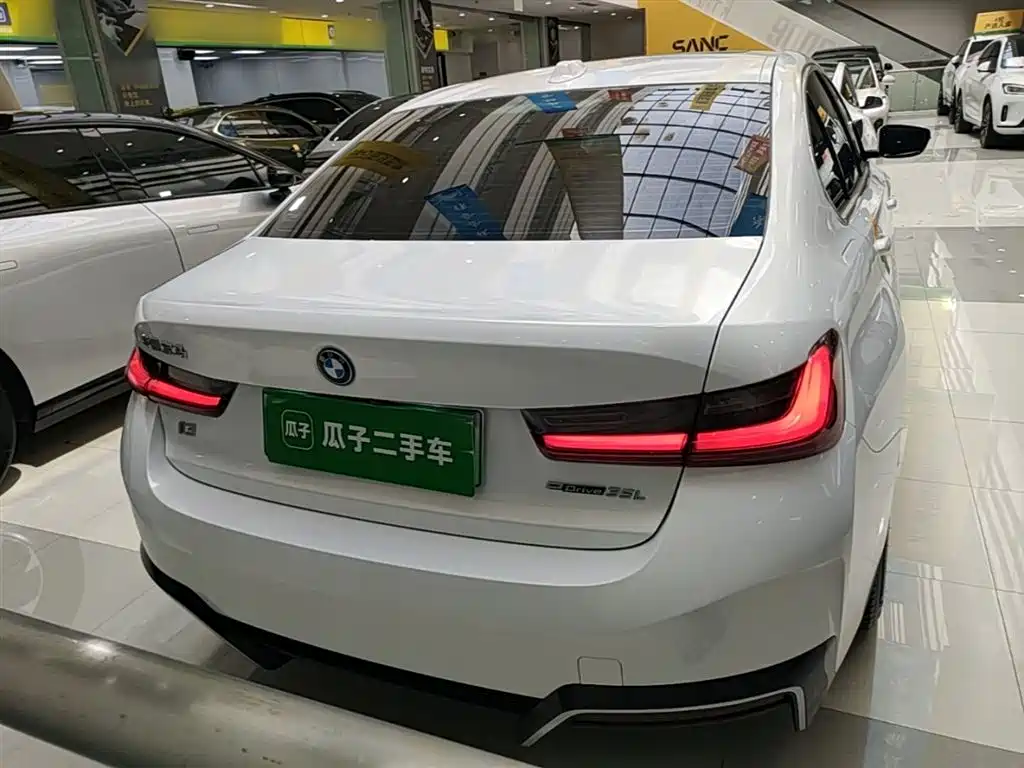 BMW i3 2022 eDrive 35 L фото 6