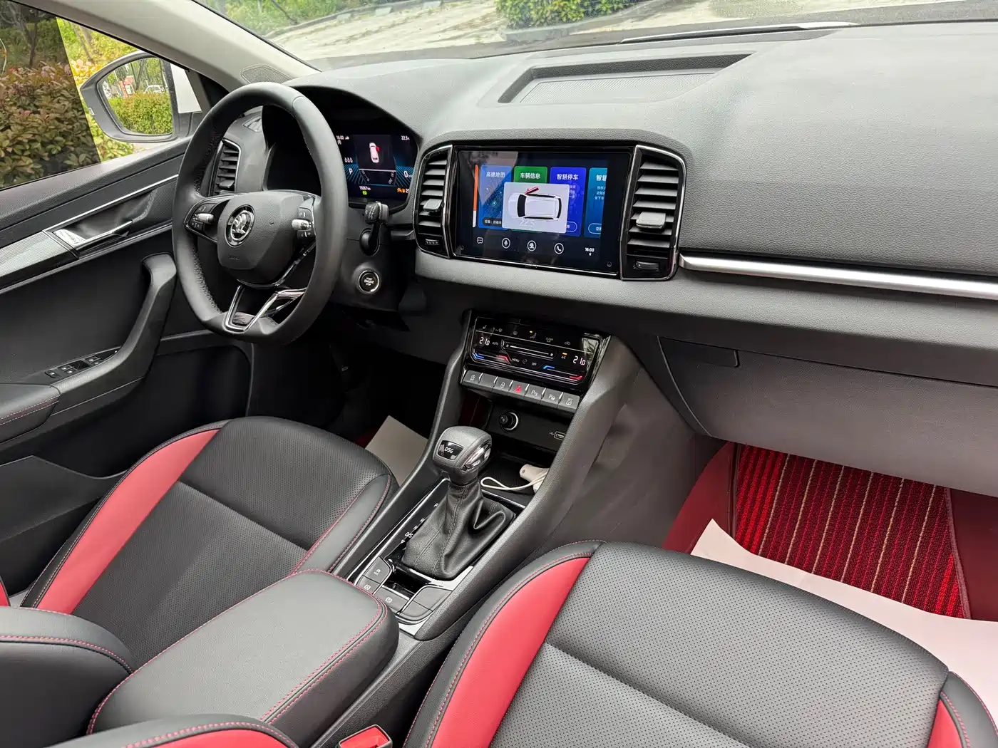 Škoda Karoq 2023 TSI280 Luxury Edition фото 21