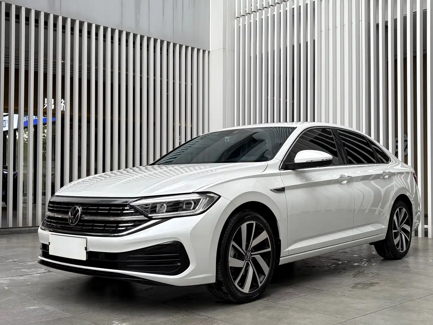 Volkswagen Sagitar 2025 Facelift 300TSI DSG Excellence Edition
