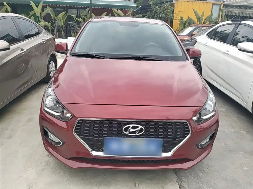 Hyundai Verna 2017 1.4L Manual Color Sunroof Edition (China V) фото 3