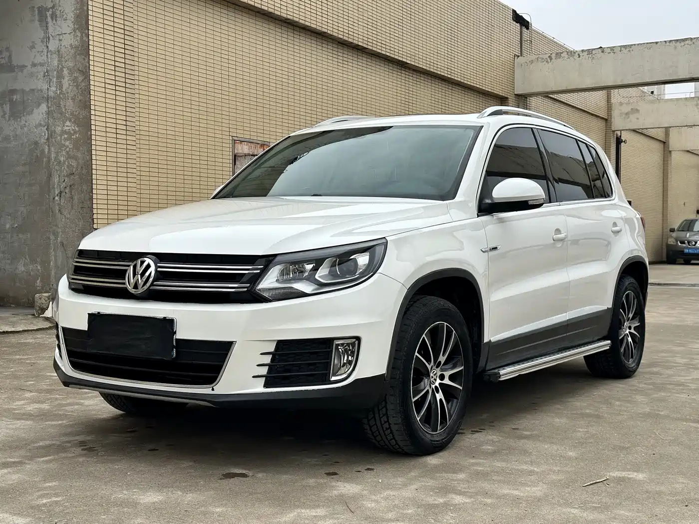 Volkswagen Tiguan 2016 Model 330TSI Automatic 4WD Luxury Edition