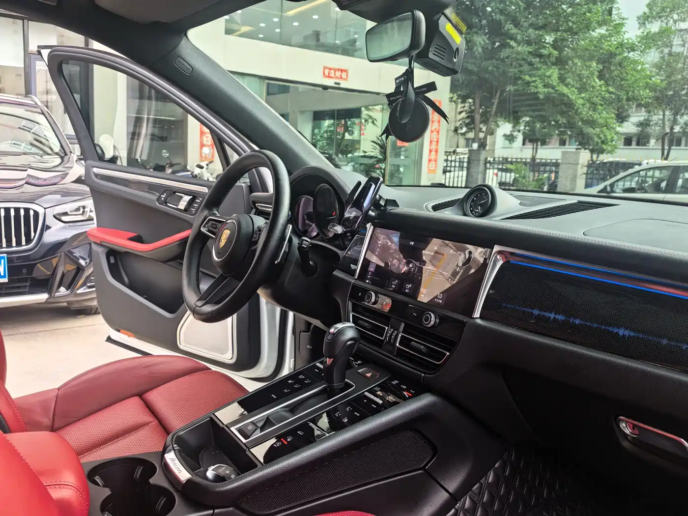 Porsche Macan 2023 Macan 2.0T фото 7