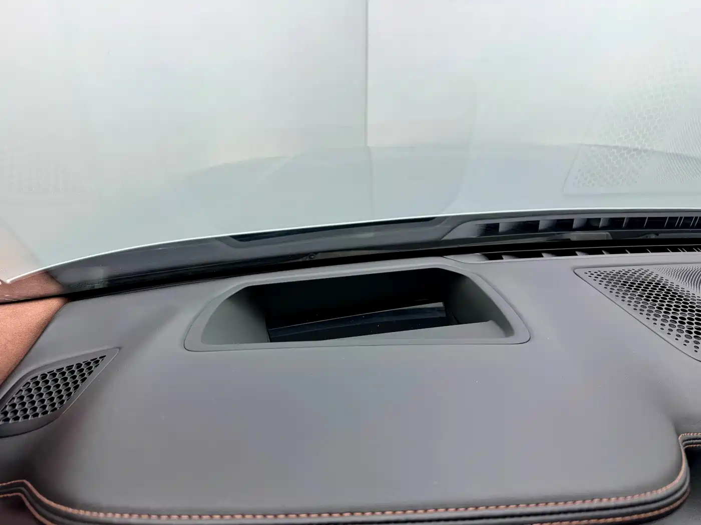 BMW 7 Series 2022 740Li xDrive Executive M Sport Package фото 17
