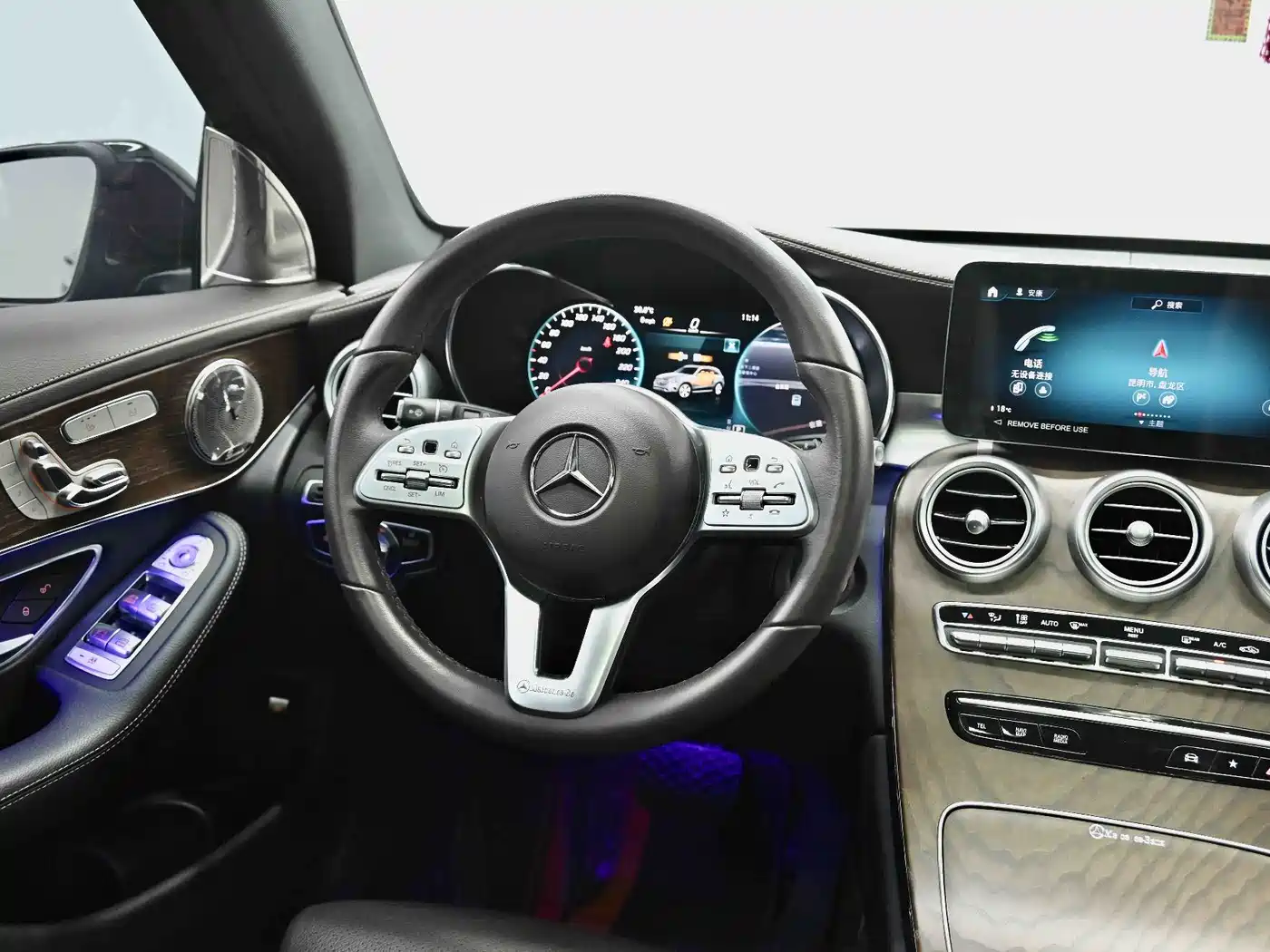 Mercedes-Benz GLC 2022 Model GLC 260 L 4MATIC Luxury Edition фото 24
