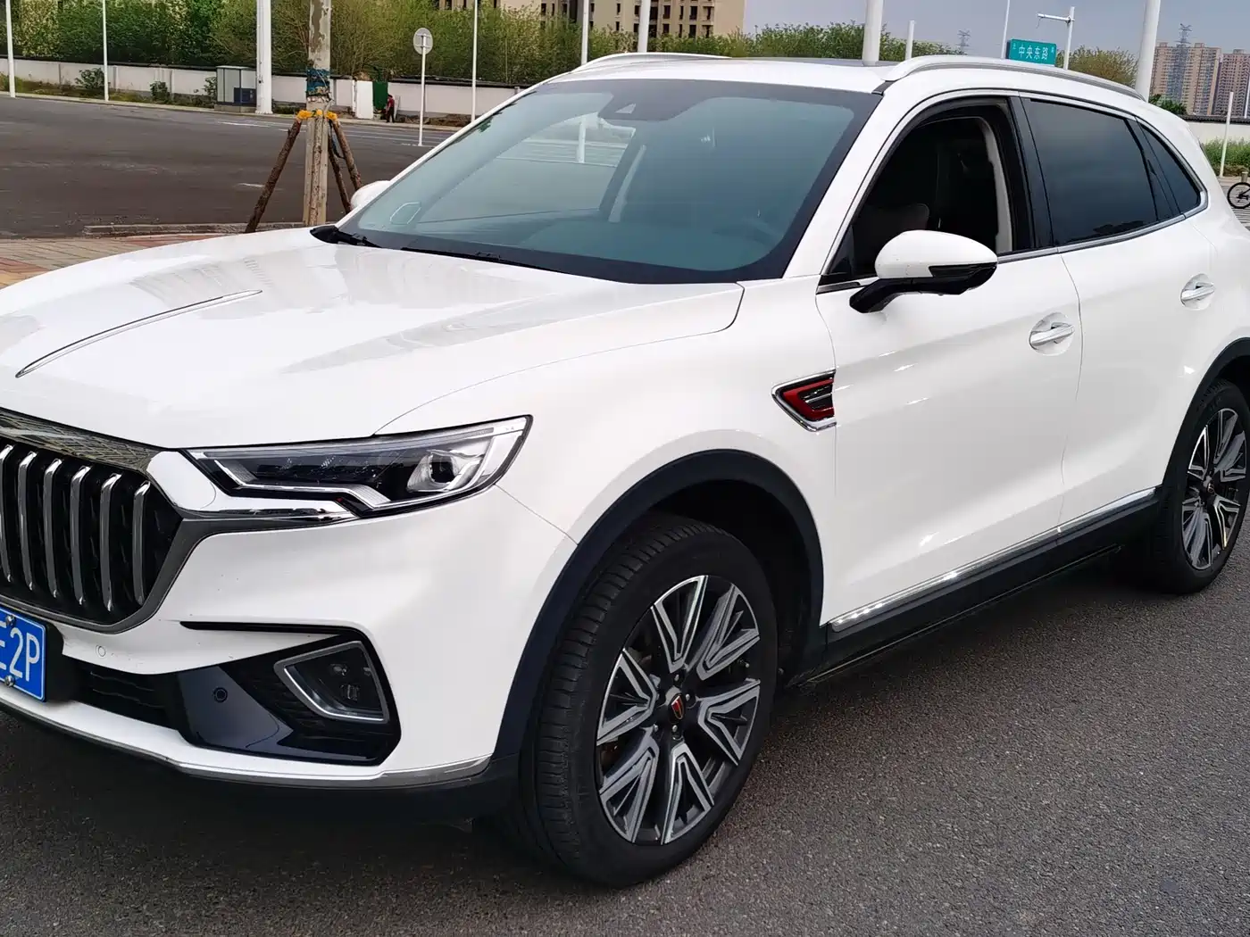 Hongqi HS5 2022 2.0T Smart Connect Flagship AWD Edition