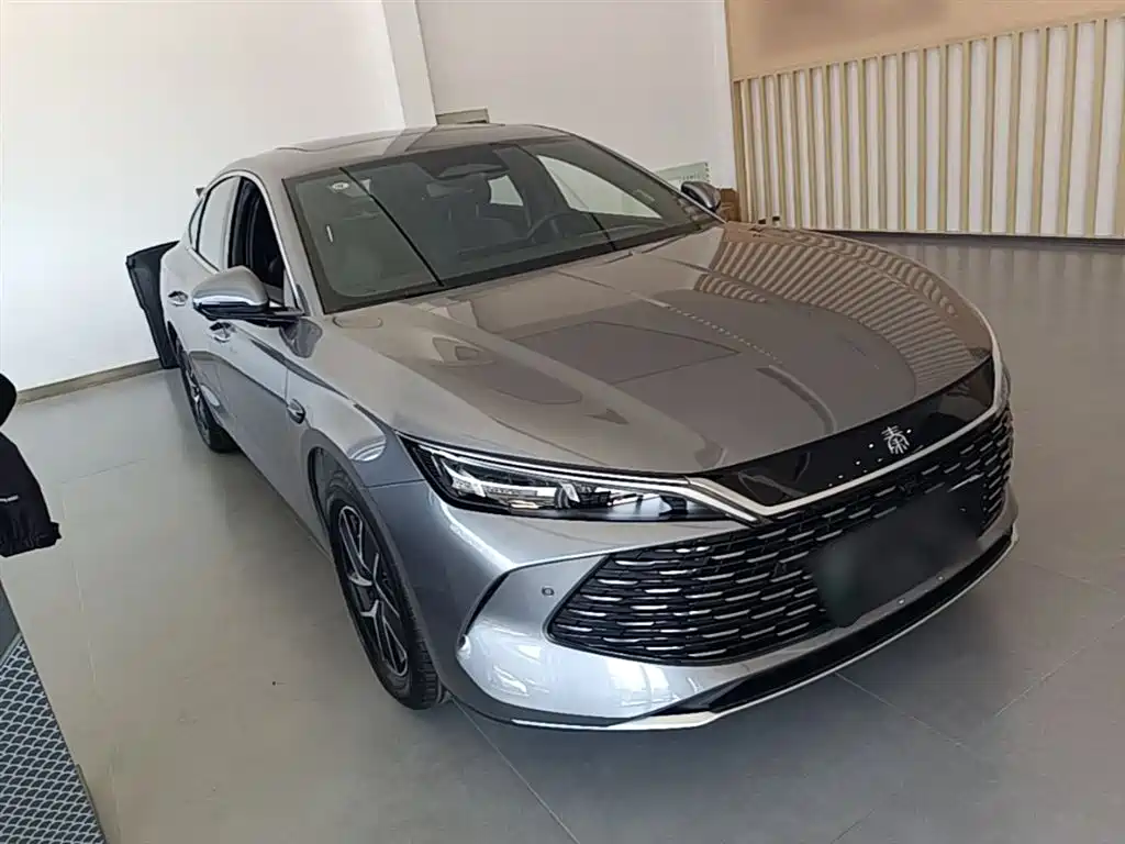BYD Qin L 2025 DM-i Smart Drive Edition 120KM Surpassing фото 4
