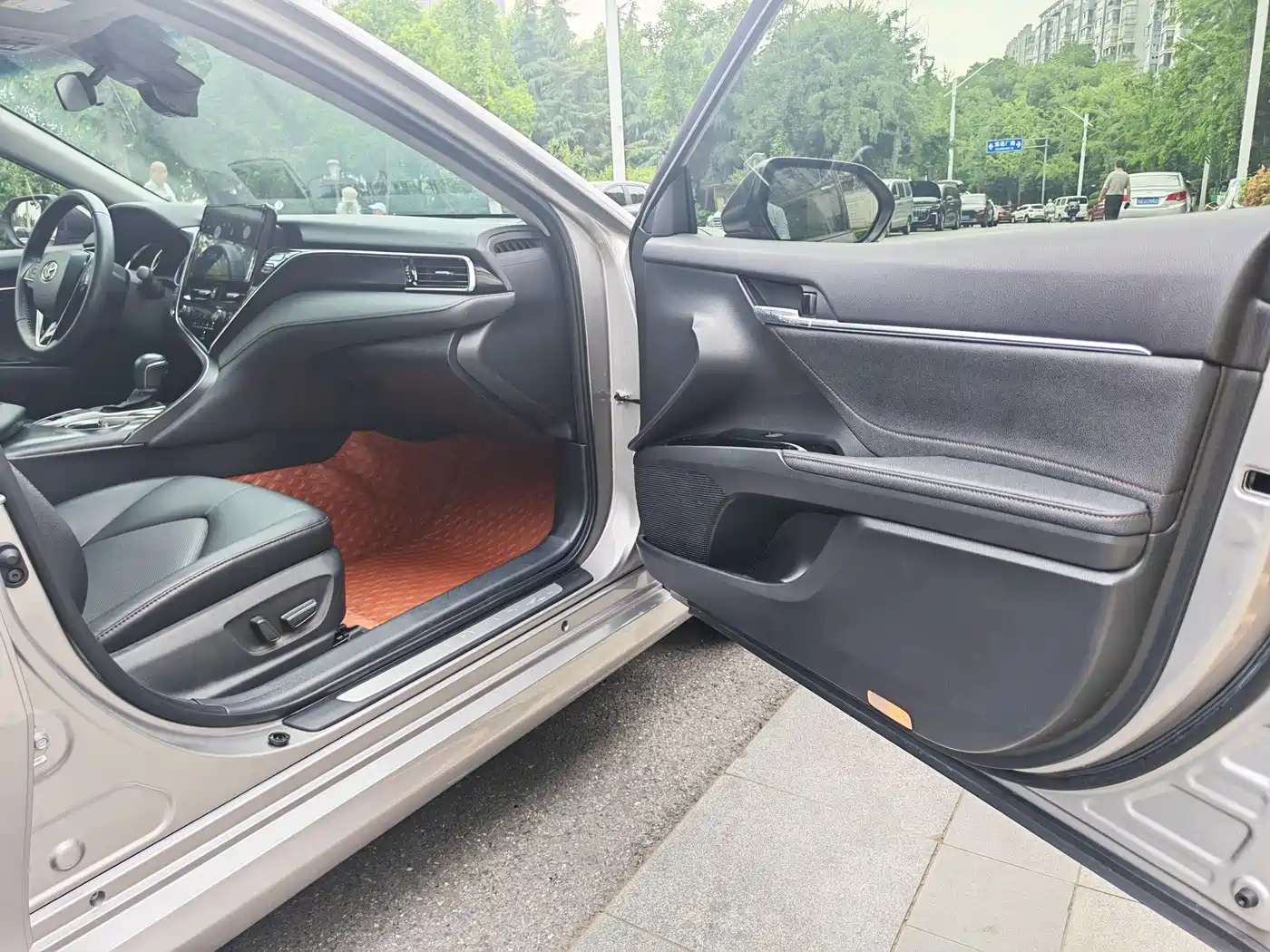 Toyota Camry 2021 2.0G Luxury Edition фото 17