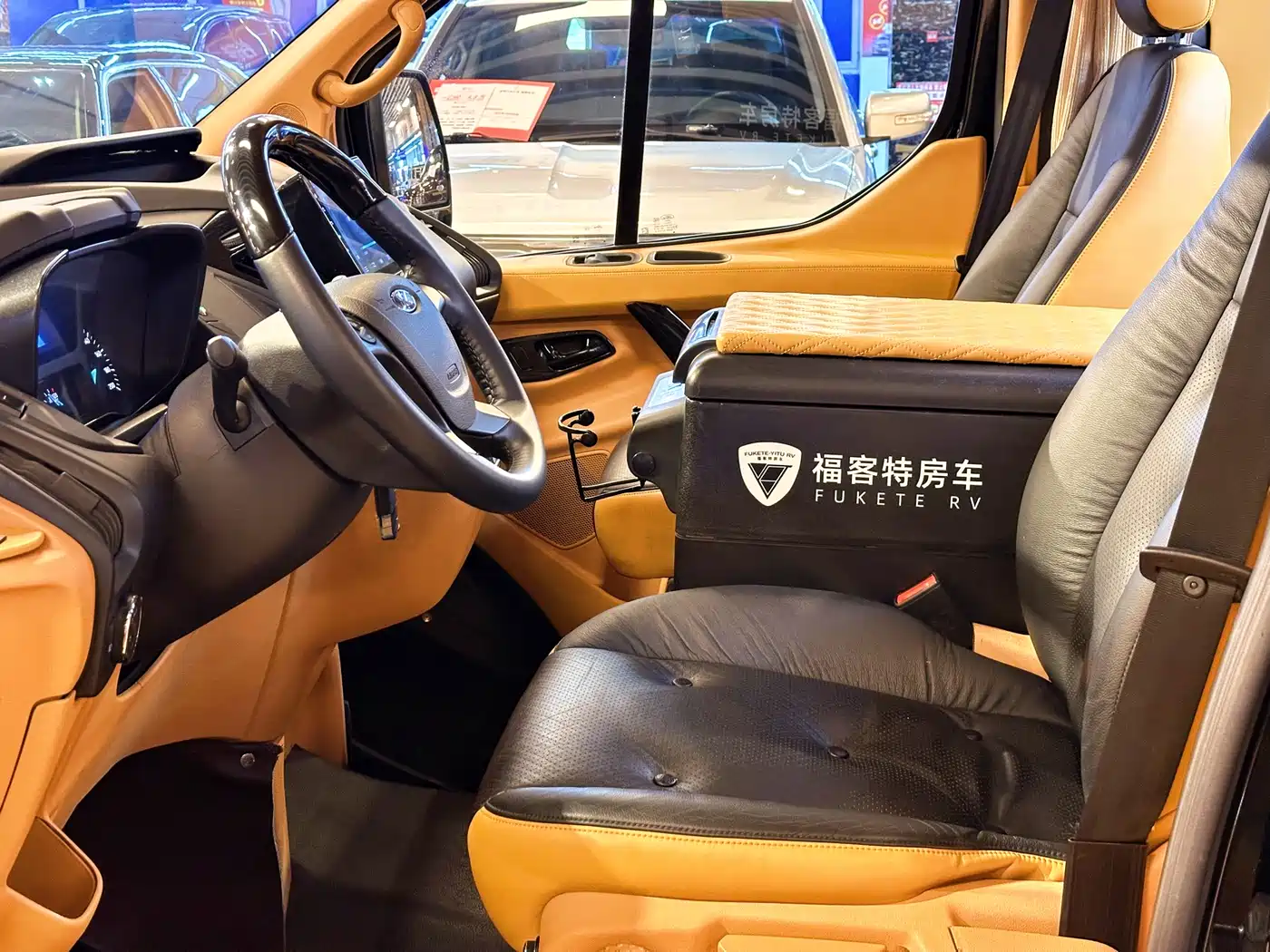 Ford Transit 2020 2.0T Gasoline Multi-purpose Commercial Vehicle Medium Wheelbase Low Roof Dual Swing Doors China V фото 9