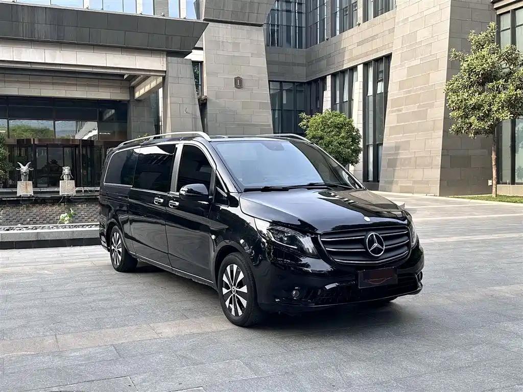 Photo 3 - Mercedes-Benz Vito
