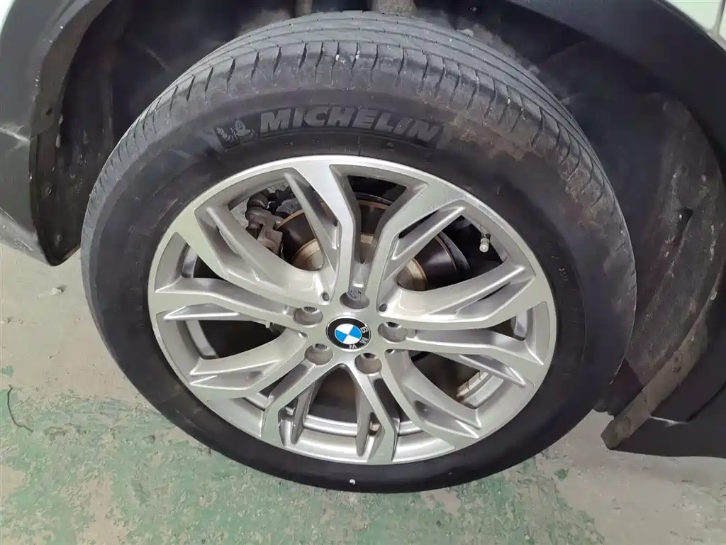 BMW X1 2018 sDrive20Li Leading Model фото 22