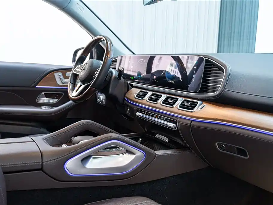 Mercedes-Benz GLS 2021 Facelift GLS 450 4MATIC Luxury фото 28